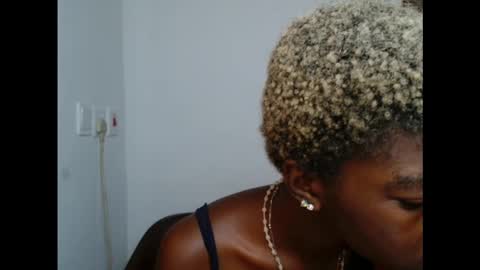 Snapshot of cornxcuntx chatting on October 22, 9:20 am cornxcuntx online show from October 22, 9:20 am