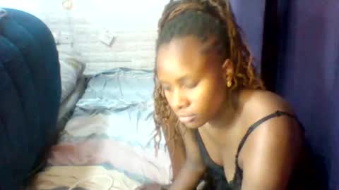 Snapshot of cortezblue chatting on December 20, 9:44 pm blue online show from December 20, 9:44 pm