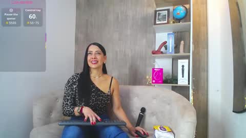 cortney tayler online show from November 7, 2:50 pm