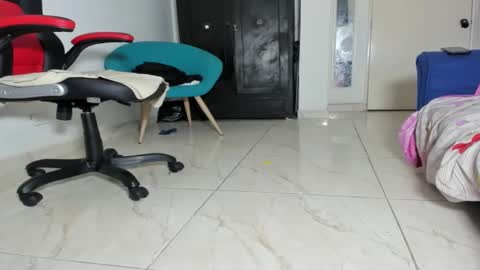 Snapshot of corvis_xnc0012 chatting on February 19, 12:11 pm Corvis Xnc0012 online show from February 19, 12:11 pm