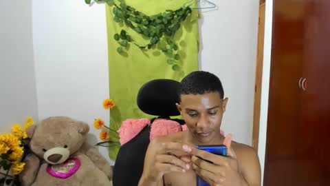 Ethan  online show from January 29, 11:35 pm