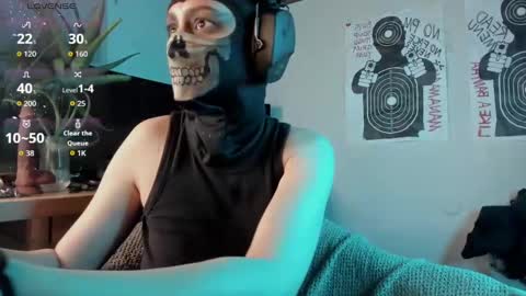 Snapshot of cos_operator chatting on September 17, 8:43 pm cos_operator online show from September 17, 8:43 pm