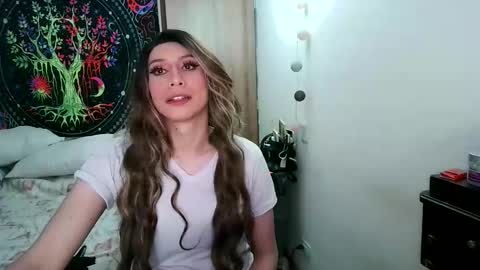 cosmic_crystal online show from March 16, 8:02 pm