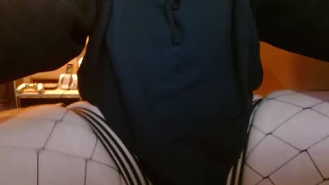 Snapshot of cosmicjones88 chatting on January 14, 9:45 am cosmicjones88 online show from January 14, 9:45 am