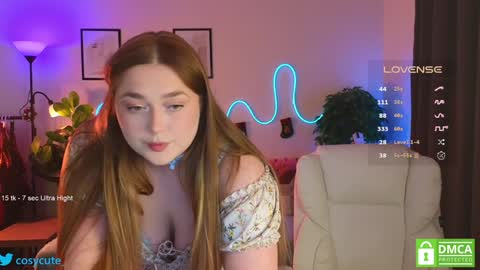 Snapshot of cosycute chatting on December 20, 8:23 pm Katy online show from December 20, 8:23 pm