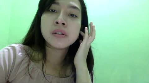 Snapshot of cottoncandygirl9898 chatting on July 18, 11:52 pm Liz Gwyneth Charlota online show from July 18, 11:52 pm