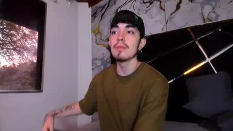 Snapshot of couple_in_heat_ chatting on March 4, 8:04 pm couple_in_heat_ online show from March 4, 8:04 pm