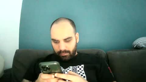 Snapshot of couplefun9198 chatting on February 12, 12:27 am couplefun9198 online show from February 12, 12:27 am