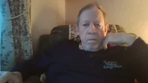 courieral1 online show from December 4, 8:01 am