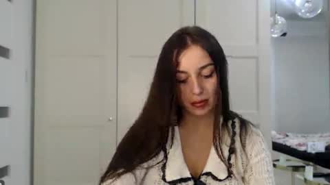 Courtney online show from October 17, 2:19 pm