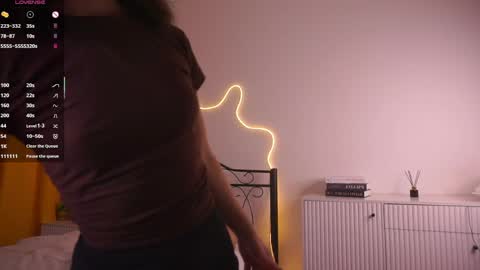 Yui online show from April 3, 6:55 am