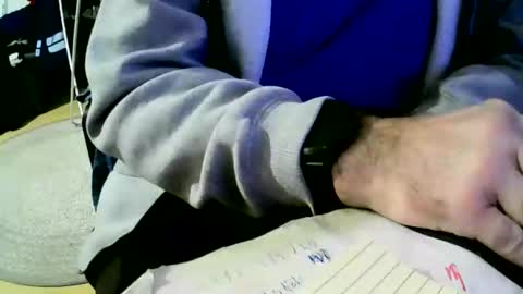 Snapshot of coyote017 chatting on February 3, 11:09 am coyote017 online show from February 3, 11:09 am