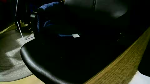 Snapshot of coyote017 chatting on February 8, 9:15 pm coyote017 online show from February 8, 9:15 pm