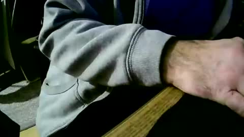 Snapshot of coyote017 chatting on February 18, 5:10 pm coyote017 online show from February 18, 5:10 pm