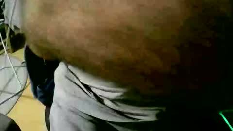 Snapshot of coyote017 chatting on October 18, 6:05 am coyote017 online show from October 18, 6:05 am