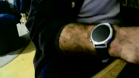 Snapshot of coyote017 chatting on November 2, 8:17 am coyote017 online show from November 2, 8:17 am