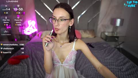 cozymell online show from February 6, 10:48 am