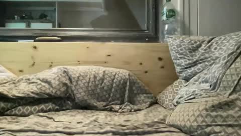 crapaud75018 online show from November 15, 8:49 pm