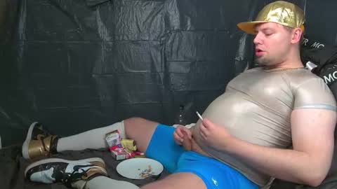 Snapshot of cravingboy chatting on November 13, 9:36 pm robin online show from November 13, 9:36 pm