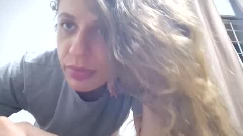 Snapshot of cravingustwoo chatting on October 19, 3:29 am cravingustwoo online show from October 19, 3:29 am