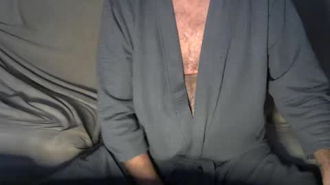 Snapshot of crazy4vegas chatting on December 5, 9:17 am crazy4vegas online show from December 5, 9:17 am