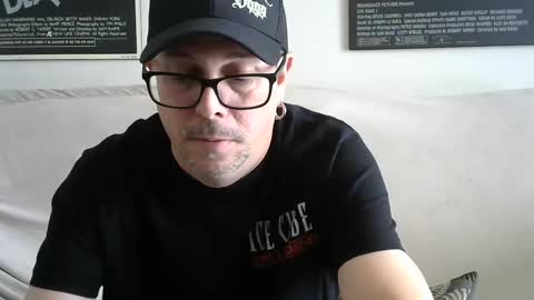 Snapshot of crazy4vegas chatting on December 7, 3:30 pm crazy4vegas online show from December 7, 3:30 pm