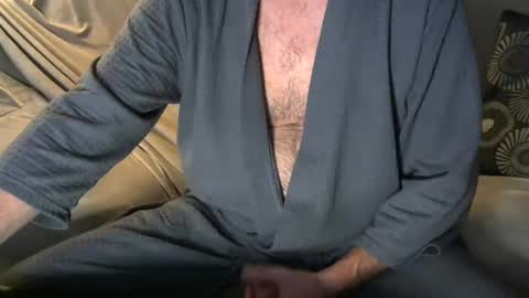 Snapshot of crazy4vegas chatting on December 9, 3:50 am crazy4vegas online show from December 9, 3:50 am