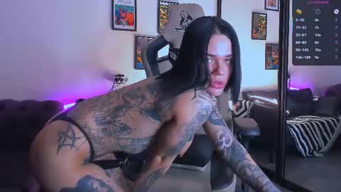    online show from November 30, 10:08 am