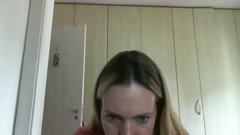 Anny online show from February 10, 2:26 pm