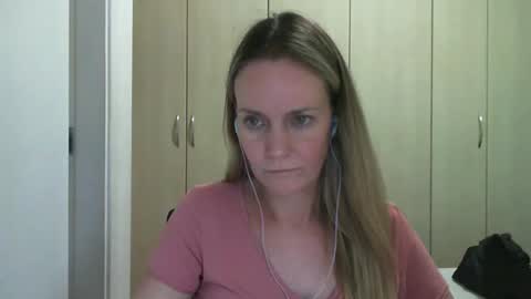 Anny online show from March 4, 9:54 pm