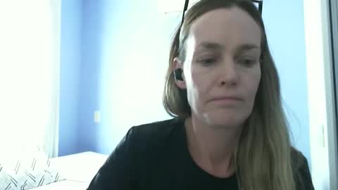 Anny online show from September 14, 5:45 pm