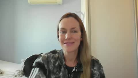 Anny online show from November 28, 12:30 pm