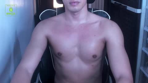 Snapshot of crazyasiancum chatting on November 24, 5:29 am Zion online show from November 24, 5:29 am