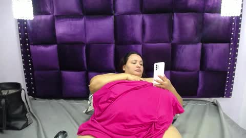 Snapshot of crazyonme chatting on January 13, 7:21 pm diosalinda online show from January 13, 7:21 pm