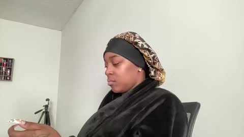 PHANTOMTARGARYENXXX online show from December 15, 6:45 pm