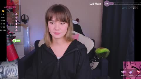 Snapshot of creammeow chatting on December 18, 9:58 am Alina online show from December 18, 9:58 am