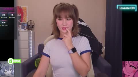 Snapshot of creammeow chatting on September 19, 1:51 am Alina online show from September 19, 1:51 am