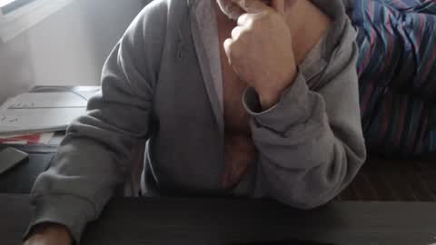 Creamormilk online show from September 26, 12:53 pm