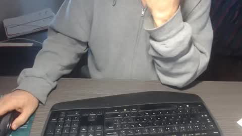 Creamormilk online show from October 29, 1:13 pm