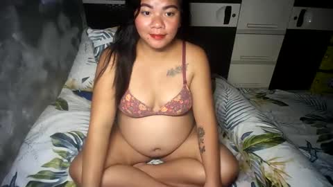 my pussy always wet online show from February 25, 7:45 pm