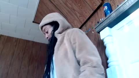 Snapshot of creamyexotica chatting on January 16, 5:33 pm CreamyExotica online show from January 16, 5:33 pm