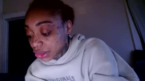 Snapshot of creamyexotica chatting on February 21, 10:50 am CreamyExotica online show from February 21, 10:50 am