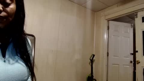 Snapshot of creamyexotica chatting on September 9, 12:59 pm CreamyExotica online show from September 9, 12:59 pm