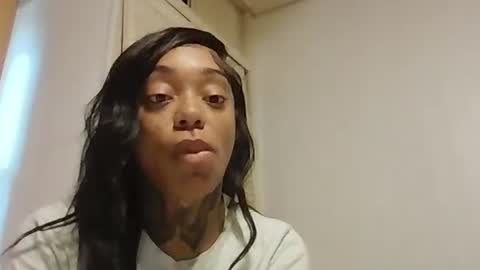 Snapshot of creamyexotica chatting on September 24, 12:52 pm CreamyExotica online show from September 24, 12:52 pm