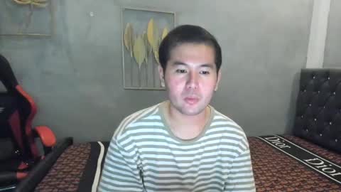 Snapshot of creamynow chatting on December 7, 1:40 pm BareCreamyCum online show from December 7, 1:40 pm