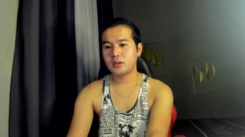 Snapshot of creamynow chatting on December 29, 12:45 pm BareCreamyCum online show from December 29, 12:45 pm