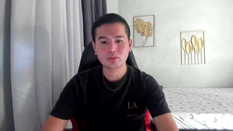 Snapshot of creamynow chatting on February 2, 8:46 am BareCreamyCum online show from February 2, 8:46 am