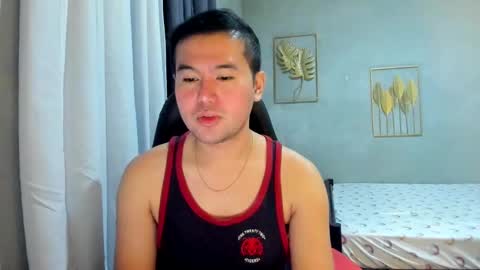 Snapshot of creamynow chatting on February 4, 12:11 pm BareCreamyCum online show from February 4, 12:11 pm