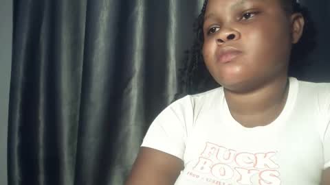 creamyposh1 online show from November 3, 5:25 pm