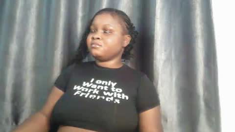 creamyposh1 online show from November 7, 7:14 pm